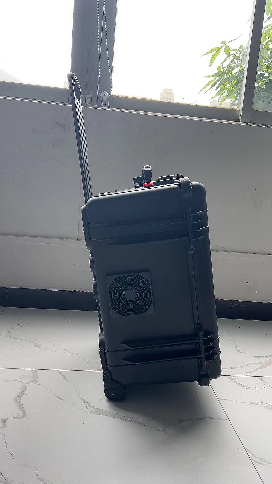 鼓楼手拉箱型移动通信干扰器